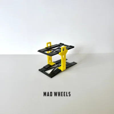 نمای خالی بالابر خودرو ۱:۶۴ رنگ زرد