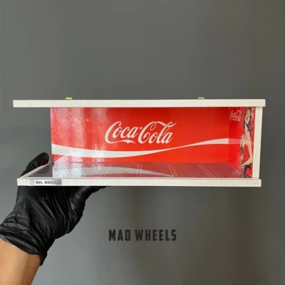 دیوراما گاراژ خودرو ۱:۶۴ مدل کوکا کولا