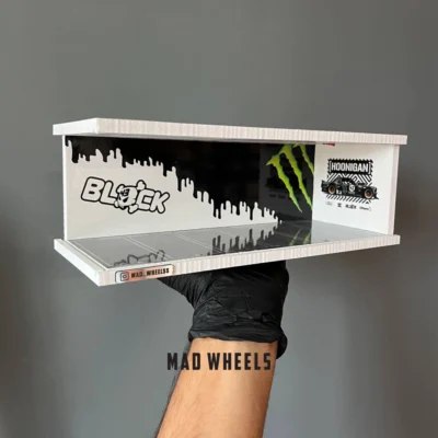 جهت دیوراما گاراژ خودرو ۱:۶۴ مدل مانستر