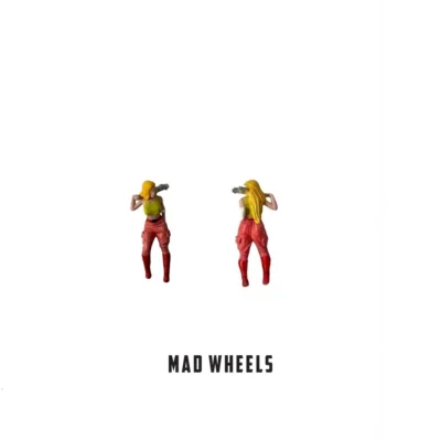 فیگور 1:64 برای ماشین کلکسیونی ـ زن با اره