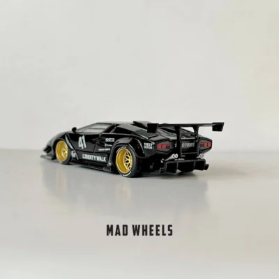 نمای پشت ماکت فلزی لامبورگینی Countach LB-Works Mini GT مقیاس 1/64