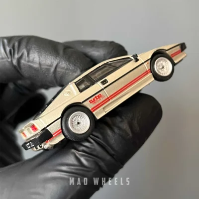ماکت ماشین فلزی Lotus Esprit Turbo برند MINI GT مقیاس 1:64 - تصویر 4