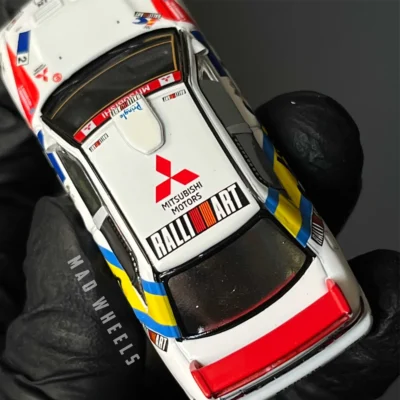 ماکت ماشین فلزی Mitsubishi Lancer Evolution III برند Tarmac Works مقیاس 1:64 سری Global 64 - تصویر 5