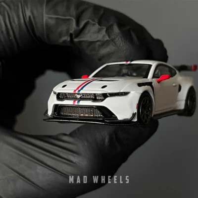 ماکت ماشین فلزی فورد موستانگ GTD برند MINI GT نسخه Spirit of America | مقیاس 1:64 - تصویر 6