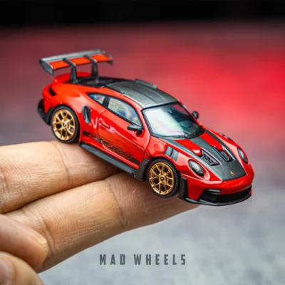 ماکت ماشین فلزی Porsche 911 GT3 RS (992) Weissach Package برند MINI GT مقیاس 1:64 - تصویر 2