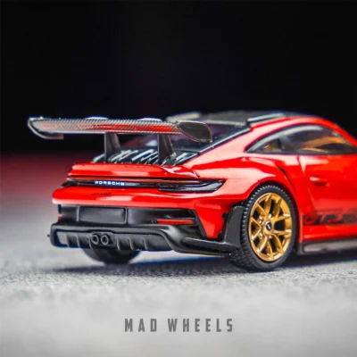 ماکت ماشین فلزی Porsche 911 GT3 RS (992) Weissach Package برند MINI GT مقیاس 1:64 - تصویر 5