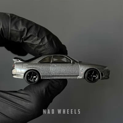 ماکت ماشین نیسان اسکای‌لاین Nissan Skyline GT-R (R33) برند مینی جی‌تی | مقیاس 1:64 - تصویر 4