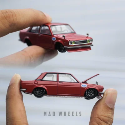 ماکت ماشین فلزی نیسان داتسون 510 قرمز | Nissan Datsun 510 Street NISMO V3 | KAIDO HOUSE MINI GT KHMG229 | مقیاس 1:64 - Image 4