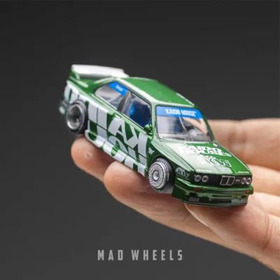ماکت ماشین فلزی بی ام و BMW M3 Kaido Works V2 سبز | | KAIDO HOUSE KHMG242 | مقیاس 1:64 - Image 6