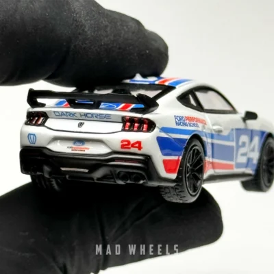 ماکت ماشین فلزی فورد موستانگ دارک هورس مسابقه‌ای شماره ۲۴ | Ford Mustang Dark Horse #24 | MINI GT 1172 | مقیاس 1:64 - Image 7