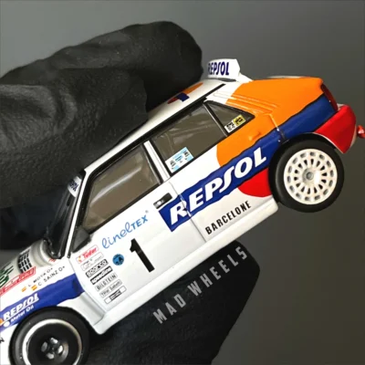 ماکت ماشین لانچیا دلتا Lancia Delta HF Integrale برند MINI GT نسخه Repsol Rally | مقیاس ۱:۶۴ - Image 4