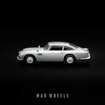 ماکت ماشین استون مارتین DB5 جیمز باند اسکای فال مینی جی تی کد 913 | MINI GT 913 Aston Martin DB5 Skyfall 007 | مقیاس 1:64 - Image 4