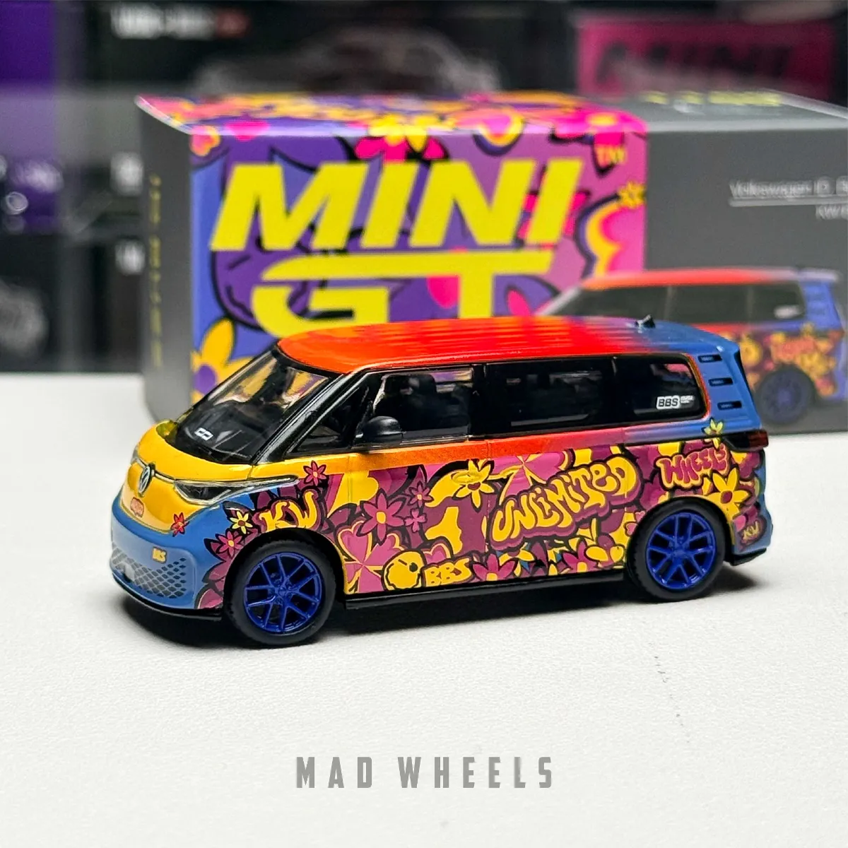 volkswagen-id-buzz-kw-bbs-psychedelic-2 ماکت ماشین فولکس واگن Volkswagen ID. Buzz برند MINI GT نسخه KW/BBS لیوری سایكدلیك | مقیاس ۱:۶۴ - Image 1